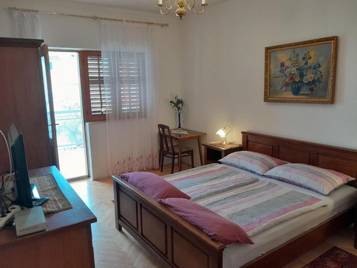 Apartments Adelheid In Biograd, Close To The Beach Биоград-на-Мору Экстерьер фото